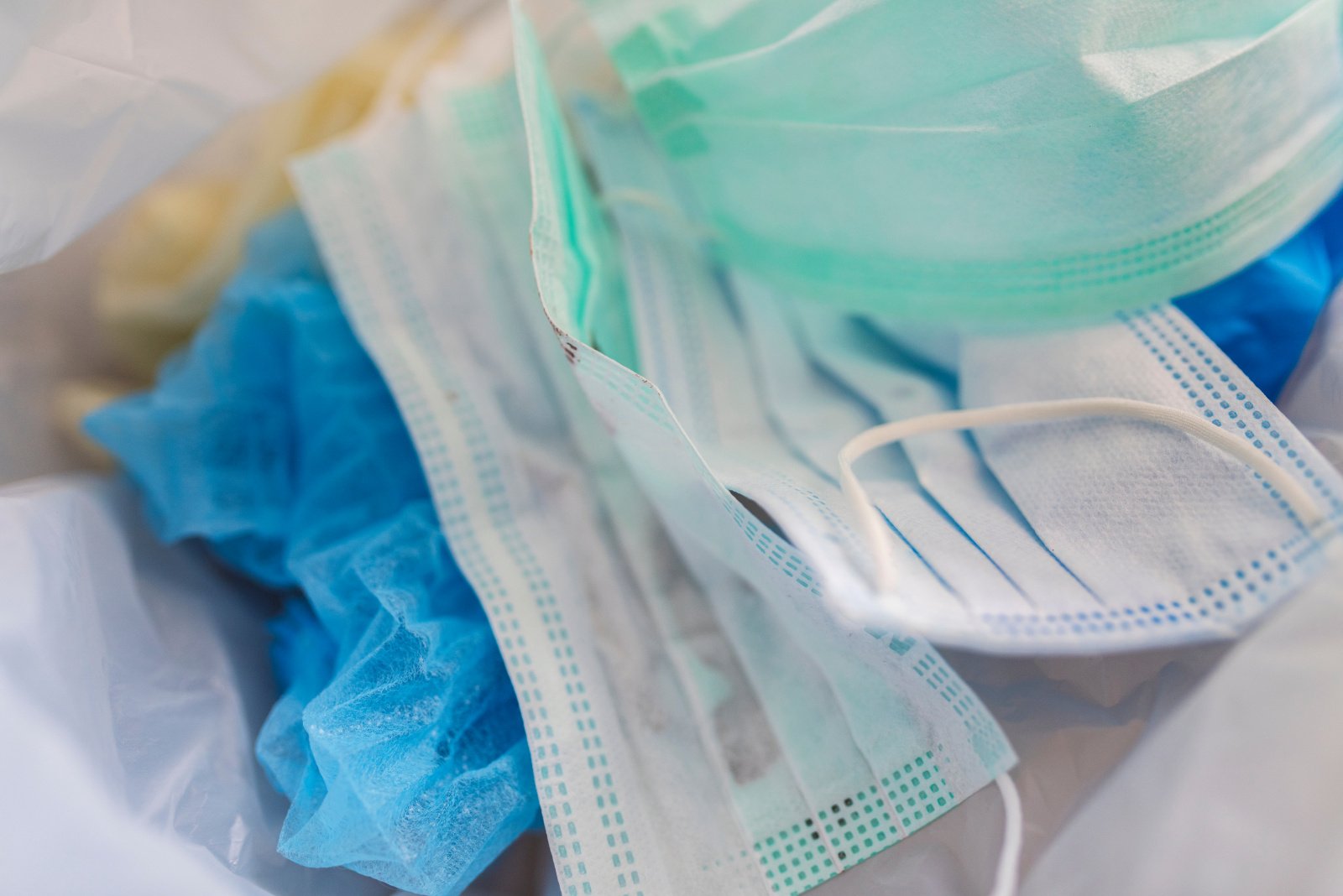 GESTIONE COMPLETA DEI RIFIUTI SANITARI